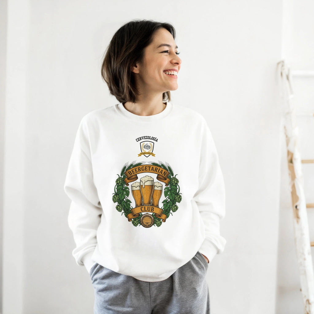 Sudadera blanca con estampado de jarra de cerveza y hojas, vista con cremallera falsa
