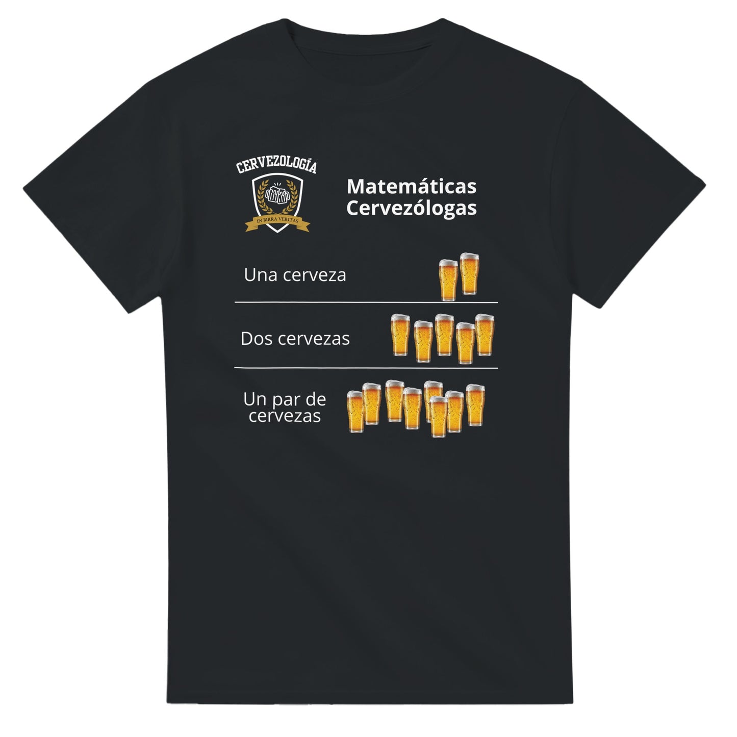 Camiseta negra de manga corta con estampado de cervezas y texto “Matemáticas Cervezólogas”.