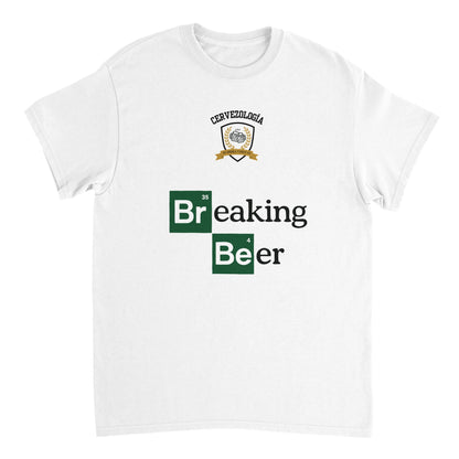 Camiseta blanca con estampado frontal «Breaking Beer» y emblema arriba