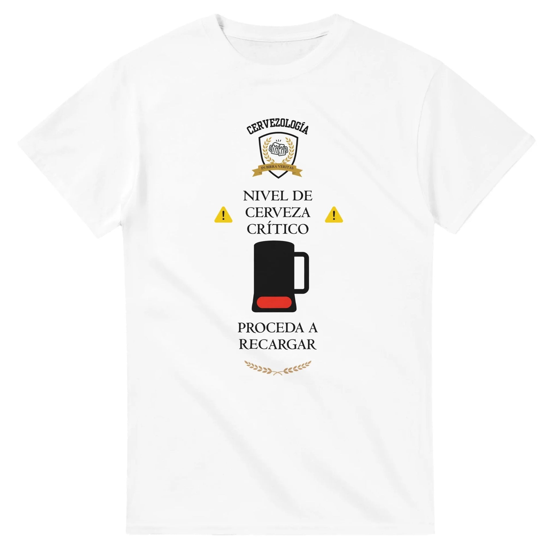 Camiseta blanca de manga corta con estampado de cerveza y advertencias amarillas.