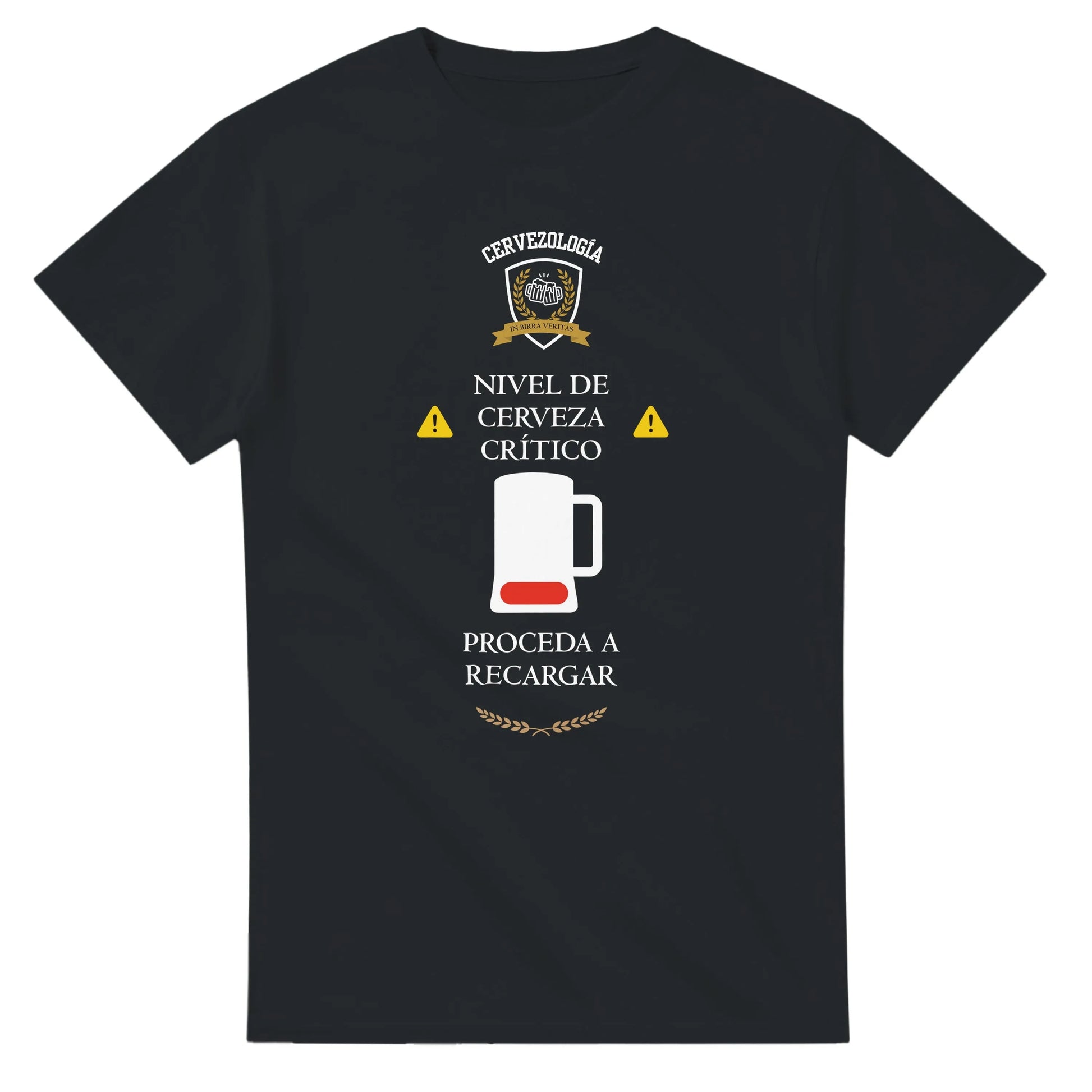 Camiseta negra de manga corta con estampado central de cerveza y jarra blanca.