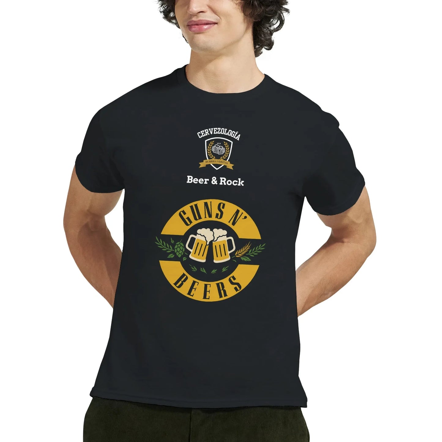 Camiseta negra con estampado circular amarillo y texto "Beer & Rock" en el centro.