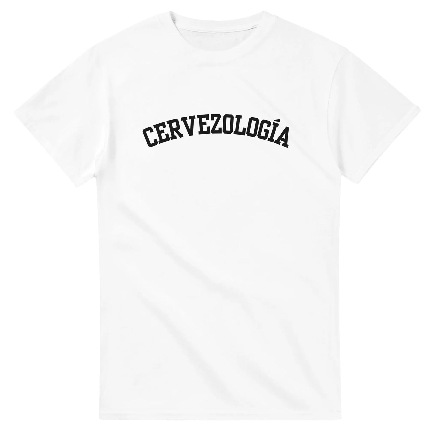 Camiseta blanca con estampado CERVEZOLOGÍA en el pecho.
