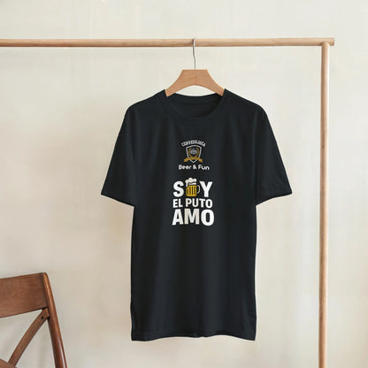 Camiseta negra en percha con estampado Beer & Fun y EL PUTO AMO.