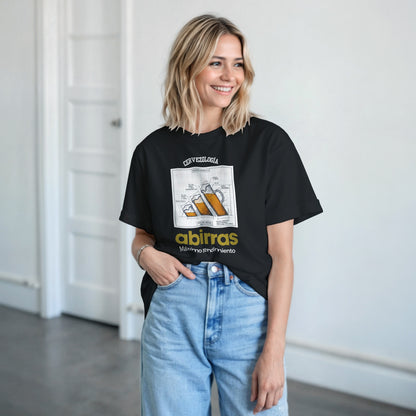 Camiseta Abirras negra con estampado cervezología en el pecho, manga corta y cuello redondo